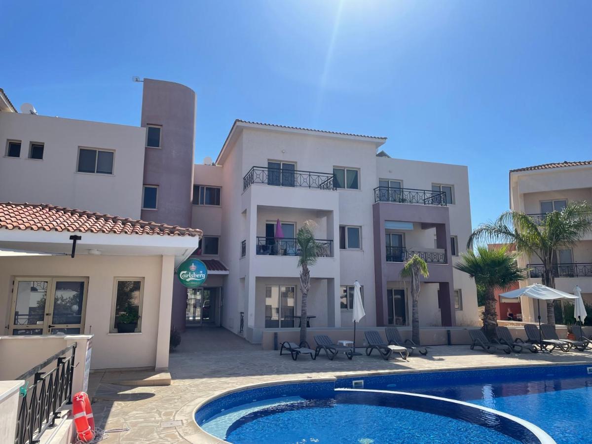 Kings Resort 1 Bedroom Apartment Paphos Esterno foto