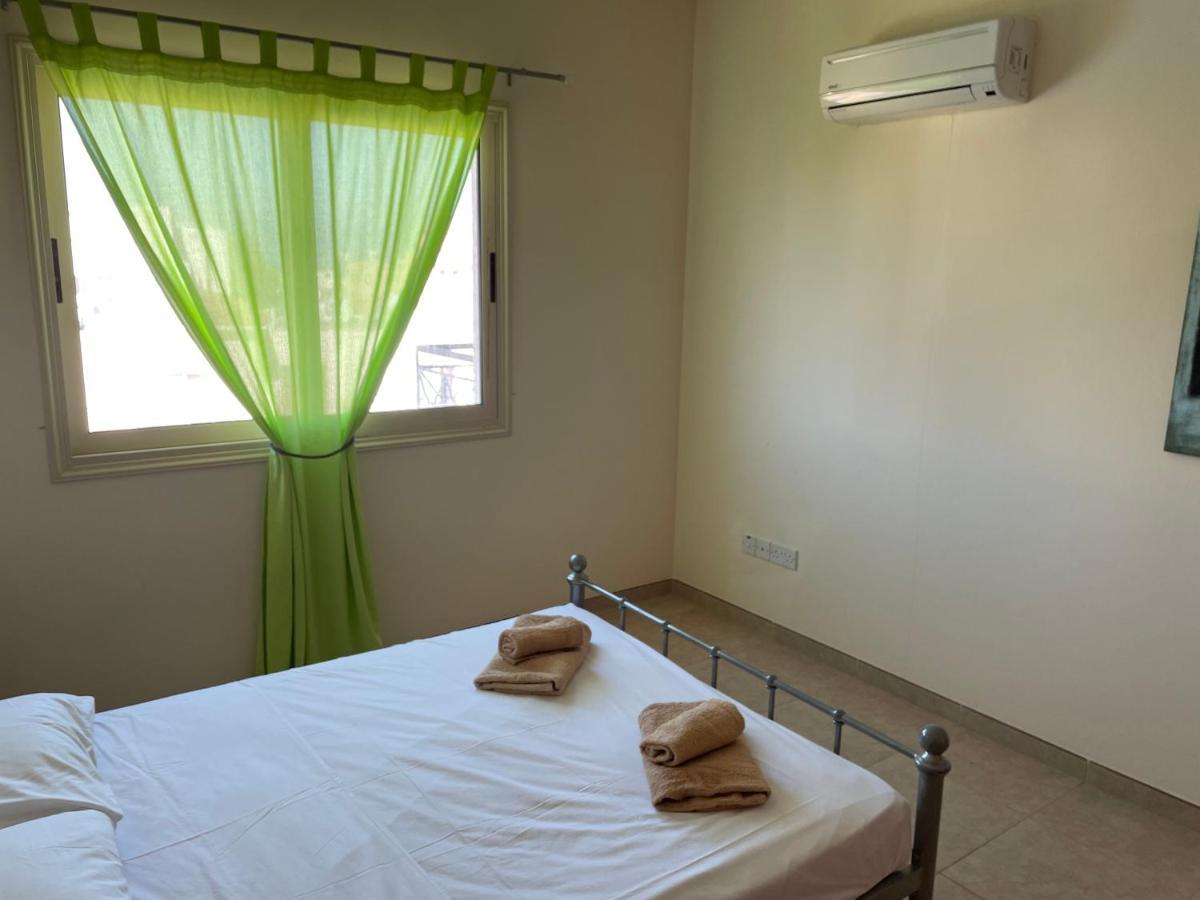Kings Resort 1 Bedroom Apartment Paphos Esterno foto